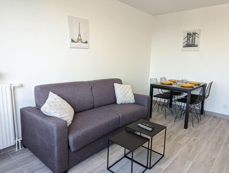 Appart Tout Confort Tres Proche Rer A Torcy  Exterior foto